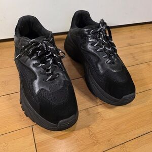 Ash Black and Gray Men's Athletic Shoes